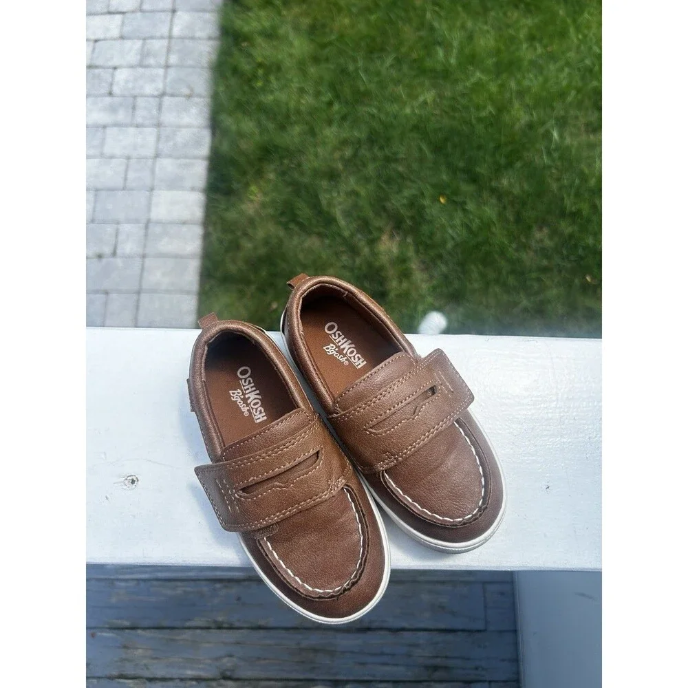 OshKosh B’gosh Boys Size 9M Brown Boat Shoes Sneakers